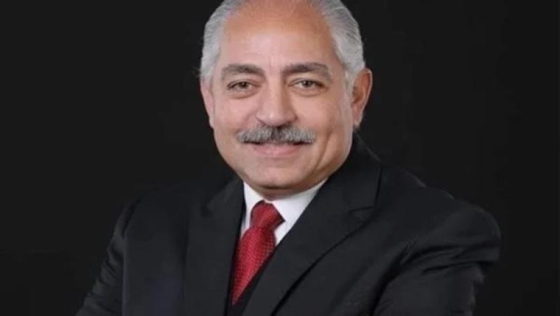 تخليدا لذكراه| الأهلي يُقيم تمثالا لـ العامري فاروق بمقر الجزيرة