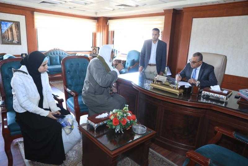 198 مواطنا يعرضون مطالبهم خلال اللقاء الجماهيري بسوهاج