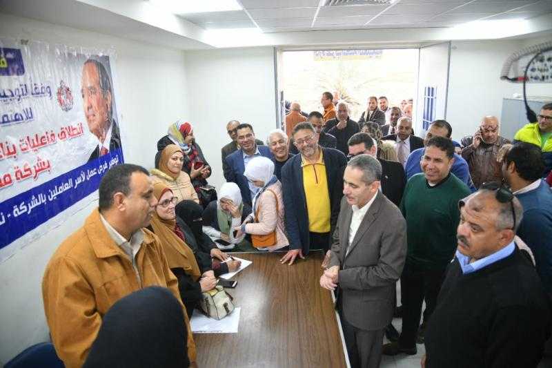 محافظ الغربية يشارك في قوافل التنمية البشرية والتمكين الاقتصادي لعمال شركة مصر للغزل والنسيج