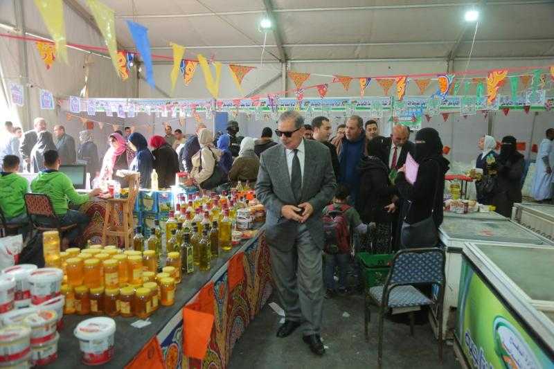 محافظ كفرالشيخ يتفقد معرض أهلًا رمضان بالعاصمة
