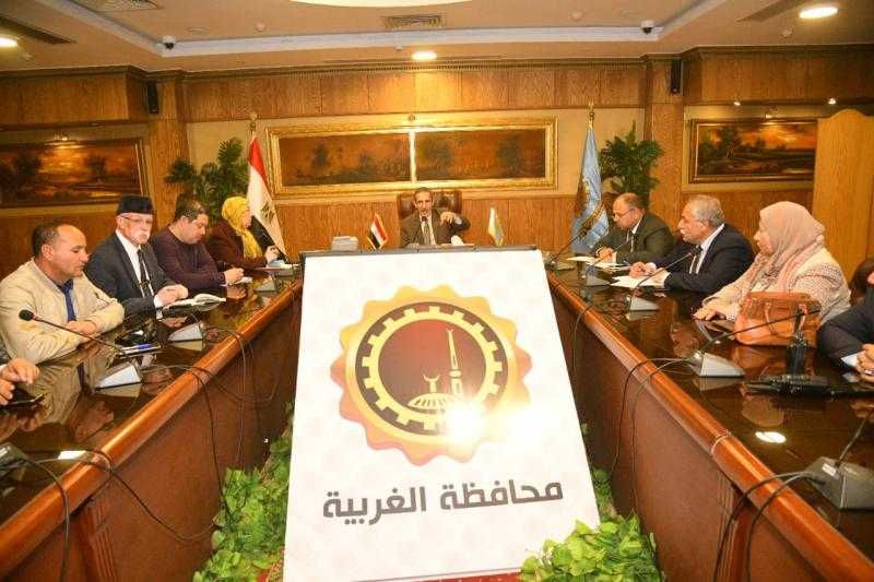 محافظ الغربية يبحث التوسع في إقامة منافذ بيع السلع الغذائية ومعارض أهلا رمضان