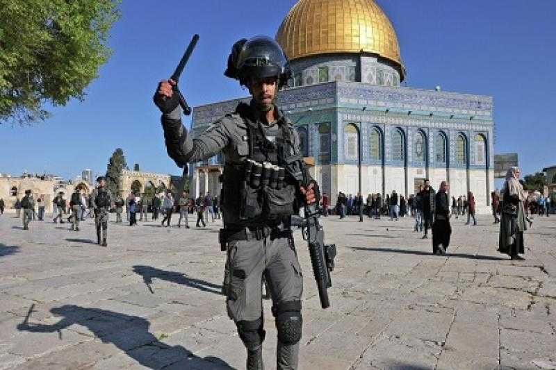 الاحتلال الإسرائيلي يفرض قيودا مشددة على دخول المصلين للمسجد الأقصى