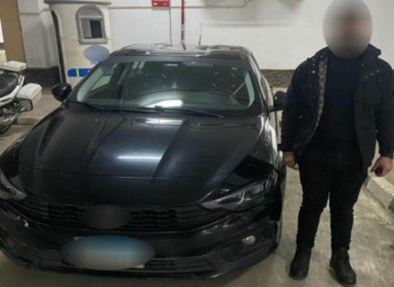 القبض على قائدى سيارتين لقيام بحركات استعراضية فى موكب زفاف بمصر القديمة 