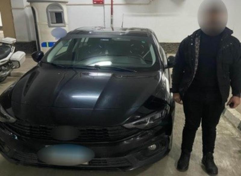 القبض على قائدي سيارتين لقيامهما بحركات استعراضية في موكب زفاف بمصر القديمة