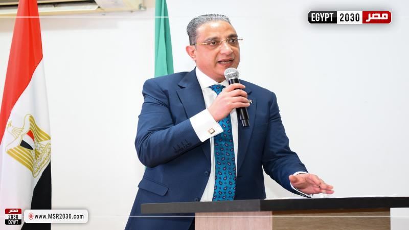 الدكتور احمد الانصاري محافظ الفيوم