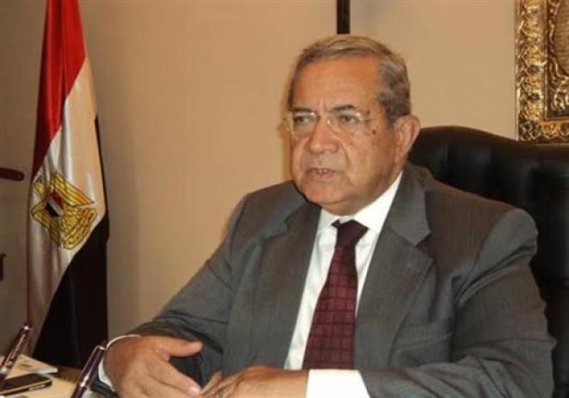 الاقتصاد ضعيف.. جمال بيومي: العرب يستثمرون داخل بلدانهم بـ 60 مليار دولار