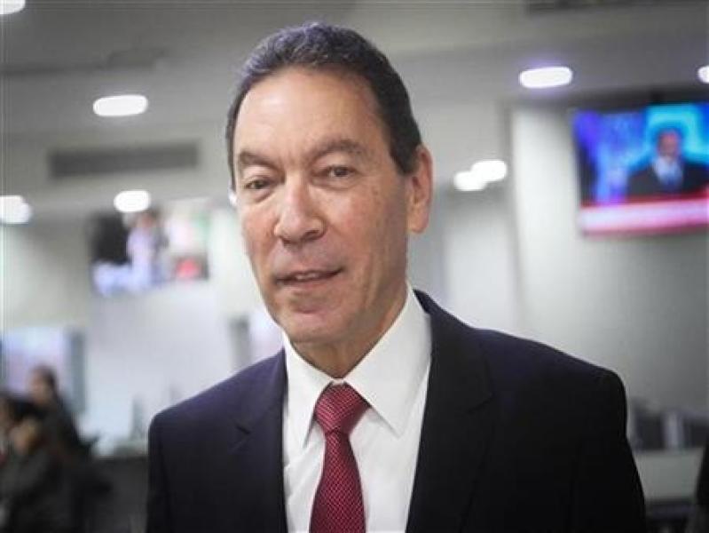 فنانون ينعون هاني الناظر: «رحل الطبيب الطيب»