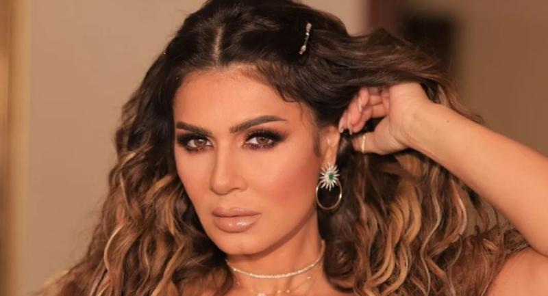 الفنانة نجلاء بدر