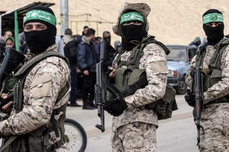 القسام تستهدف جنودا من جيش الاحتلال بقذيفة مضادة للأفراد