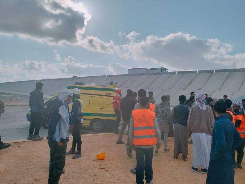 إصابة 18 شخصا فى انقلاب سيارة على طريق «مطروح - إسكندرية» l صور