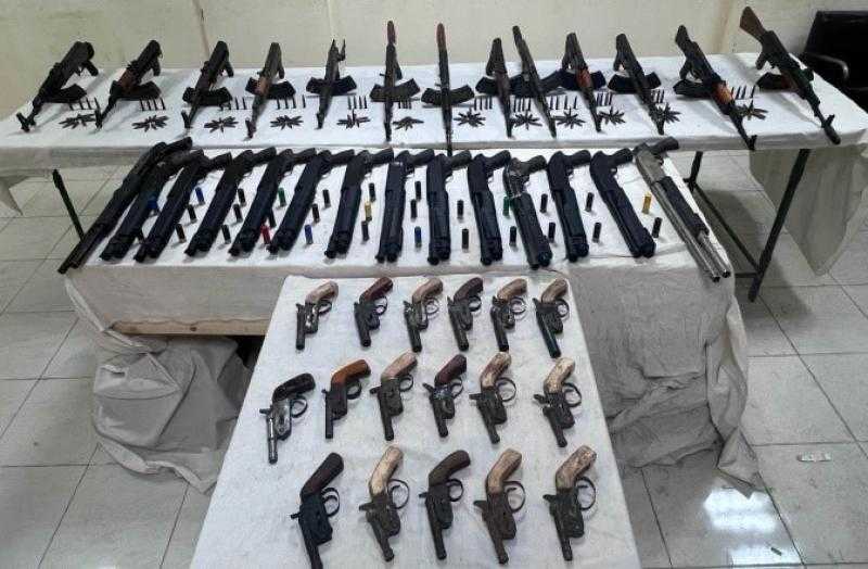الداخلية تضبط 11 قضية مخدرات و66 قطعة سلاح نارى فى 3 محافظات