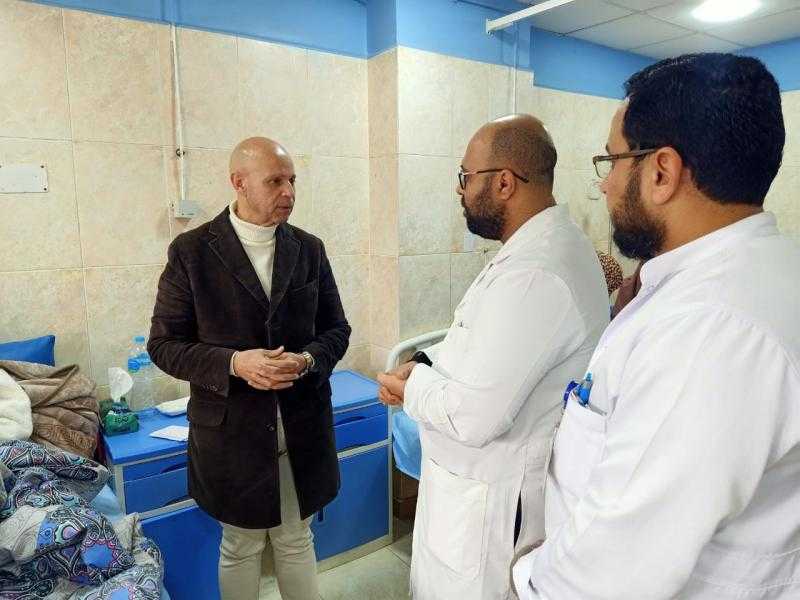 وكيل وزارة الصحة بالشرقية يتفقد الخدمة بمستشفى السعديين المركزي