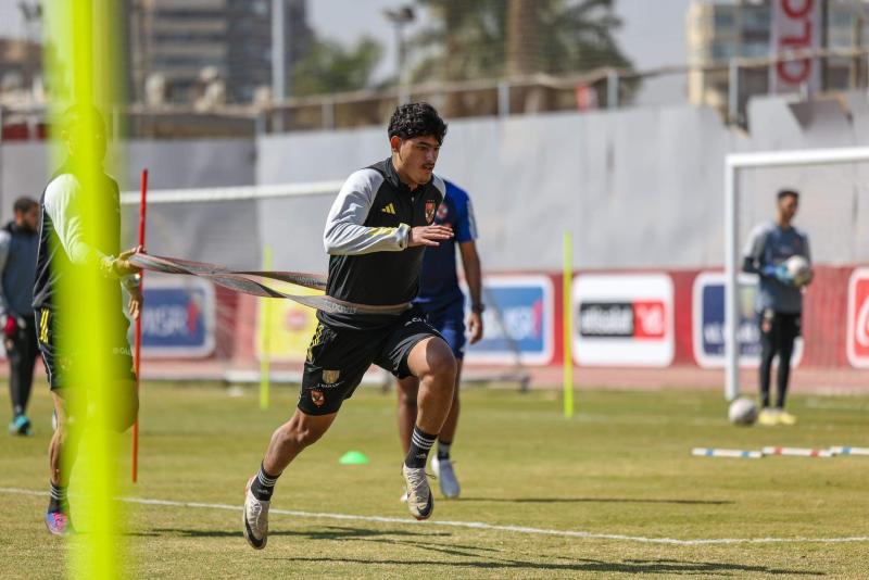 مفاجأة عاجلة.. الأهلي يُعلن تعافي نجمه من الإصابة والمشاركة في التدريبات الجماعية