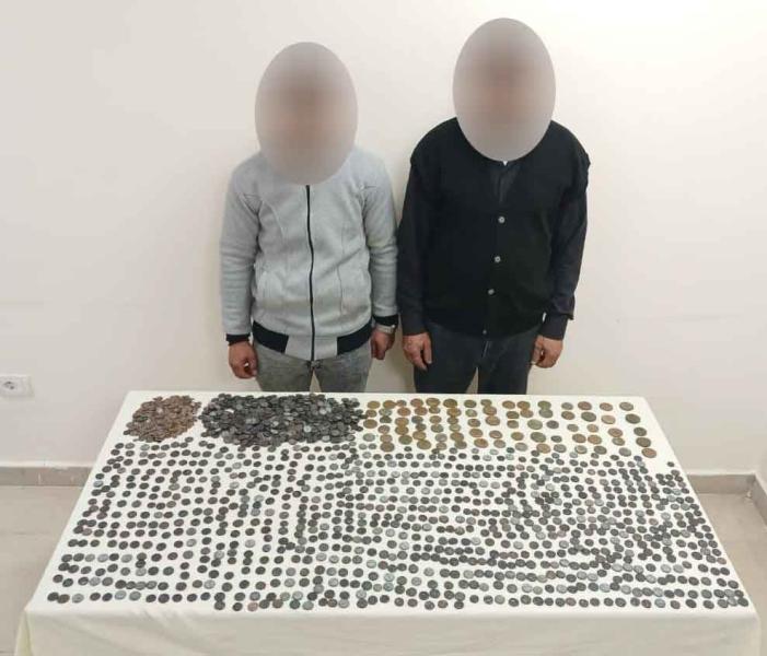 تعود للعصر اليوناني والروماني.. سقوط متهمين بحوزتهما قطعًا أثرية بالجيزة | صور