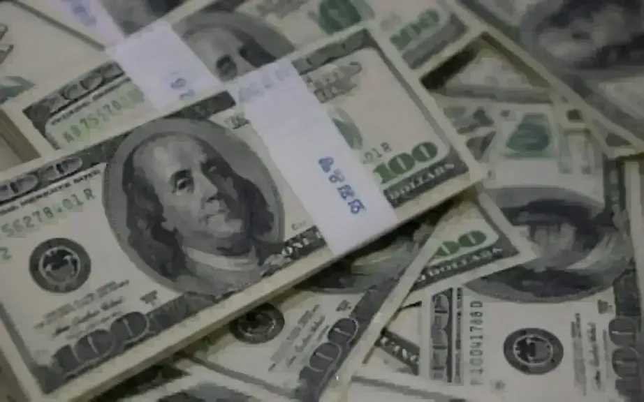 ارتفاع سعر الدولار اليوم الخميس بمنتصف التعاملات.. الأخضر بكام