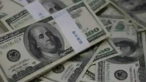 تراجع سعر الدولار اليوم الأحد بمنتصف التعاملات.. الأخضر يهوي لأسفل