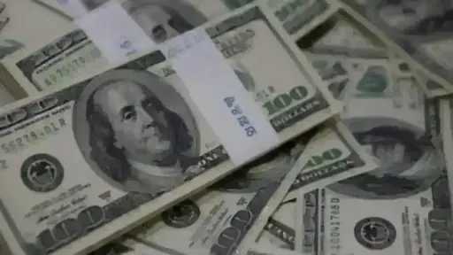 الأخضر يتخطى الـ53 جنيهًا من جديد.. ارتفاع سعر الدولار اليوم الأحد بمنتصف التعاملات