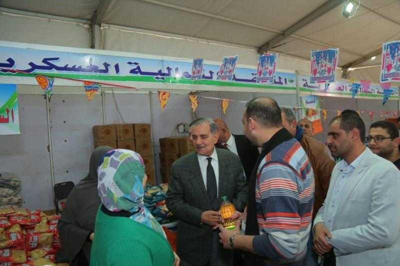 محافظ كفر الشيخ يتابع توافر السلع الغذائية بمعارض أهلًا رمضان