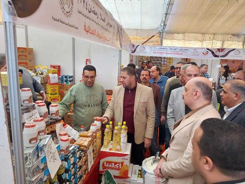 غطاس يفتتح معرض لبيع السلع الغذائية والرمضانية بأسعار مخفضة بالمحمودية
