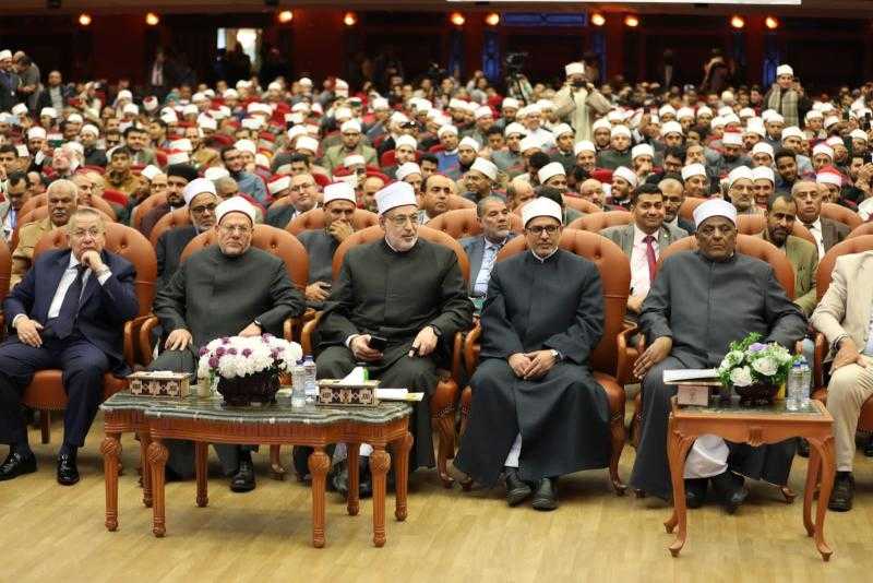 كلية الدعوة الإسلامية تعرض إنجازات خريجيها قبل انطلاق مؤتمرها الدوري الثالث