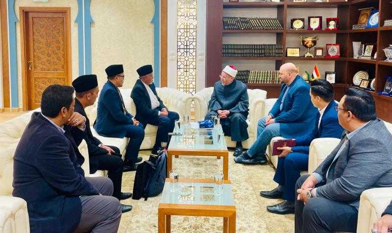 مفتي الجمهورية يستقبل وفدًا ماليزيًّا برئاسة مفتي ولاية بيراك