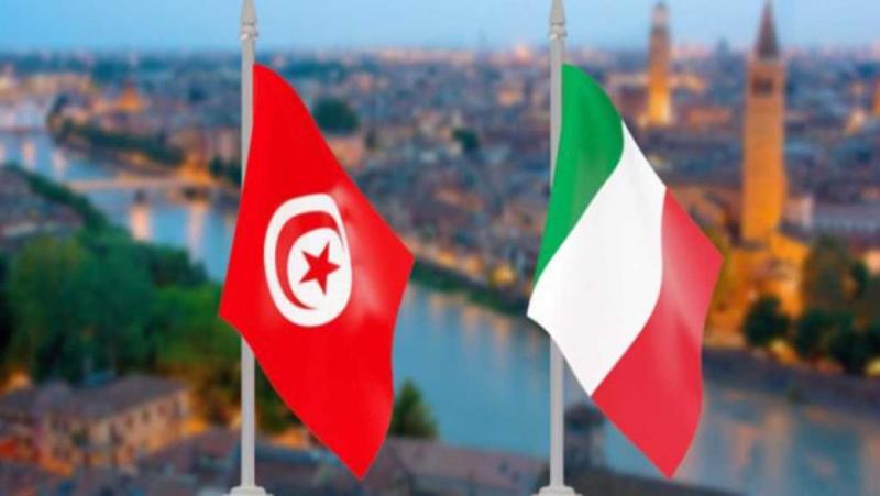 علم إسبانيا وإيطاليا