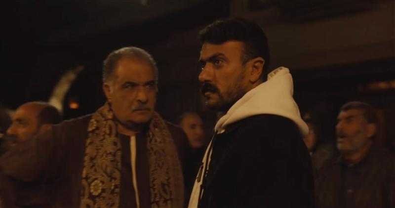أحمد العوضي يكلم قبر والده  في ”بحق عرب”