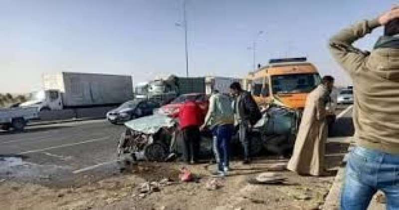 اصابة 38عامل في حادث تصادم علي طريق الجلالة
