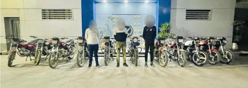 ضبط 3 تشكيلات عصابية لسرقة الدراجات النارية والسيارات