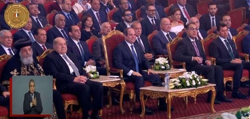 السيسي للمصريين: «اخترنا طريق العمل والصبر»