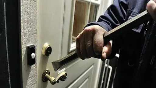 تجديد حبس عاطل تخصص في سرقة المساكن بالمرج تجديد حبس عاطل تخصص في سرقة المساكن بالمرج