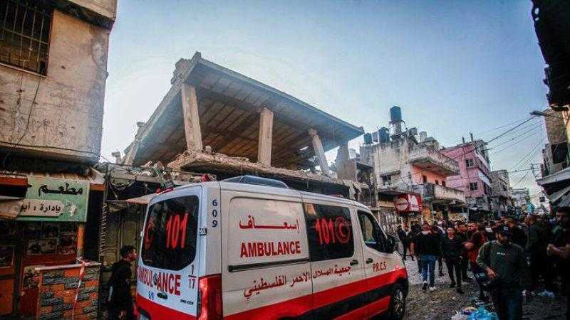 الهلال الأحمر الفلسطيني: مستشفيات غزة عاجزة عن تقديم العلاج.. والاحتلال يواصل استهدافها