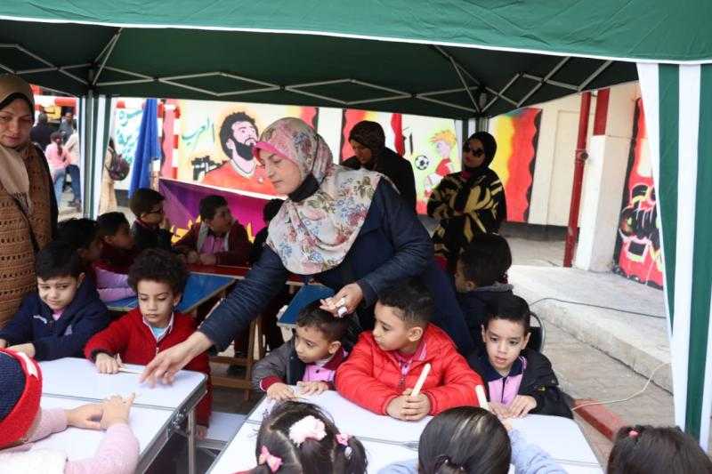 تنظيم 7 ورش عمل استفاد منها 132 طالبا وطالبة خلال زيارة مدرسة أحمد عرابي بدمنهور