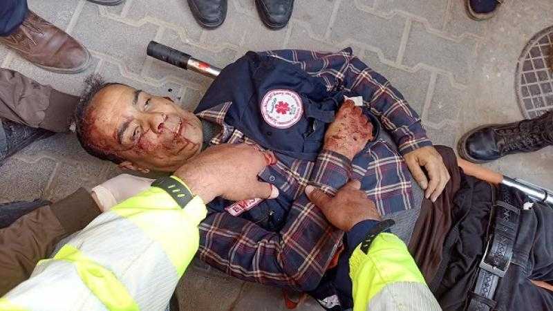 لحظة استشهاد مسعف.. 11 شهيدا حصيلة الاستهداف الإسرائيلي لخيام نازحين في رفح