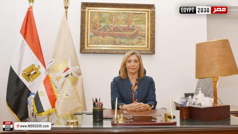 وزيرة الثقافة