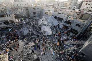 مجزرة جديدة.. الاحتلال يستهدف فلسطينيين في انتظار المساعدات الإنسانية