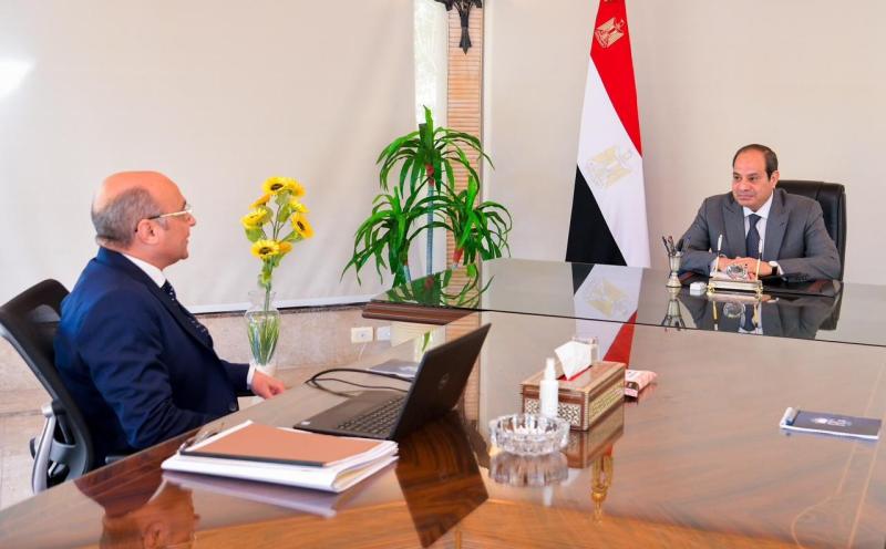 خلال اجتماعه بوزير العدل.. السيسي يطلع على إجراءات تفعيل قانون التحالف الوطني للعمل الأهلي