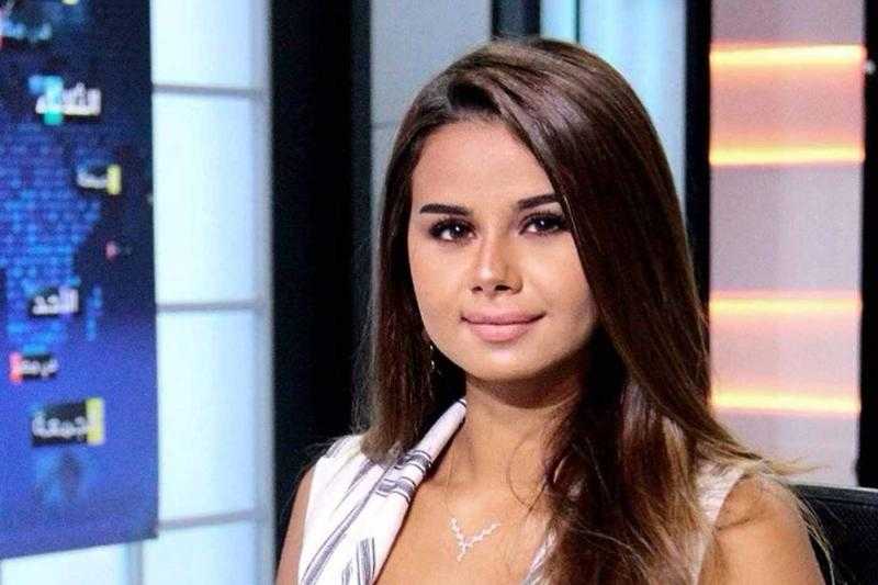 إصابة والد منة عرفة في حادث بالطريق الدائري.. اعرف التفاصيل