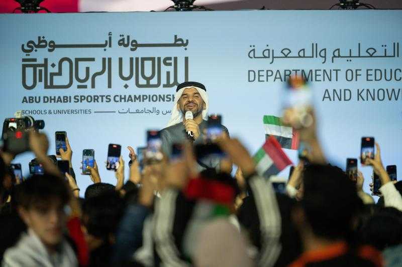 حسين الجسمي يدعم أبطال أبوظبي للألعاب الرياضية بالمدارس والجامعات