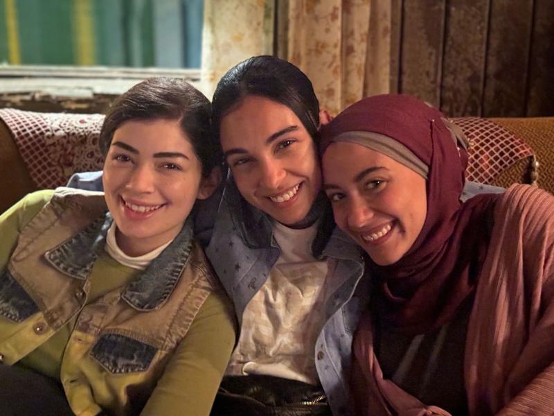 سلمى أبو ضيف تنشر صور من كواليس تصوير مسلسلها أعلى نسبة مشاهدة