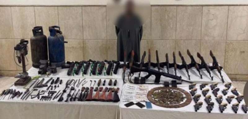 ورشة لتصنيع الأسلحة النارية