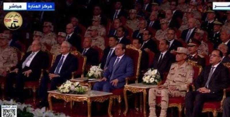 الرئيس السيسي يشاهد فيلمًا بعنوان «أبطال من بلدي» خلال الندوة التثقيفية