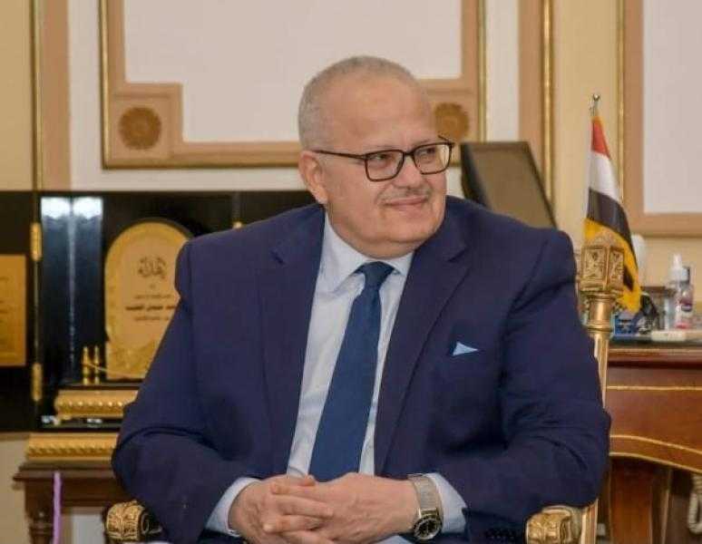 براءة رئيس جامعة القاهرة من اتهام بعدم تنفيذ أحكام قضائية