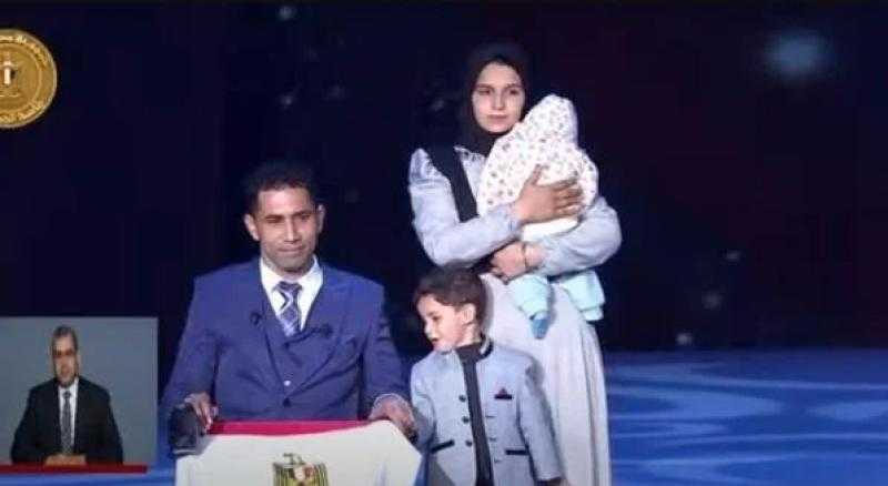 البطل أحمد حسني يروي ما فعلته زوجته رغم فقدان قدميه أثناء خطبتهما