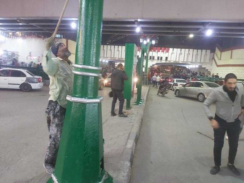 محافظ أسيوط: حملات نظافة وتجميل ودهان الأعمدة بحي غرب