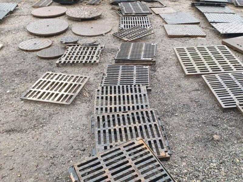 ضبط 4 عصابات سرقة عدادت المياه وبالوعات الصرف الصحي