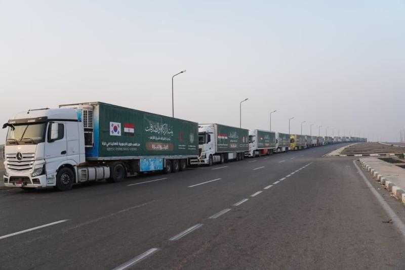 لدعم أهل غزة.. بيت الزكاة يطلق 100 شاحنة عملاقة ضمن «قافلة رمضان»