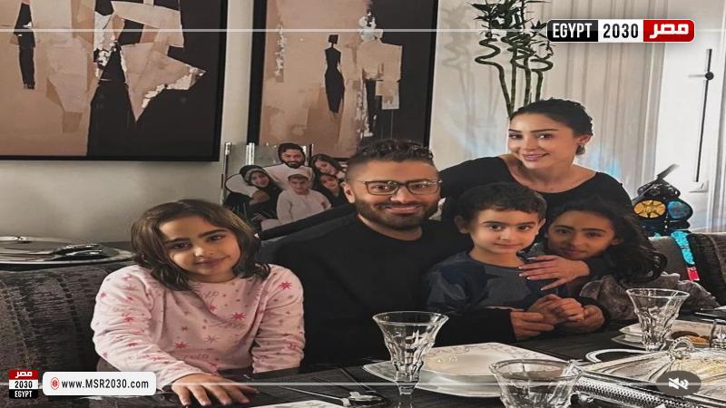 تامر حسني وعائلته