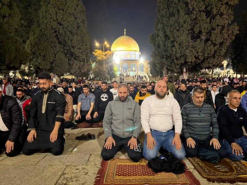 بريطانيا تطالب إسرائيل للسماح للمصلين الصلاة بالمسجد الأقصى