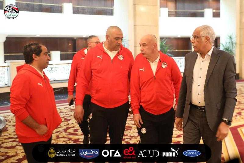 حسام حسن يعقد أول جلسة مع اللاعبين في معسكر منتخب مصر